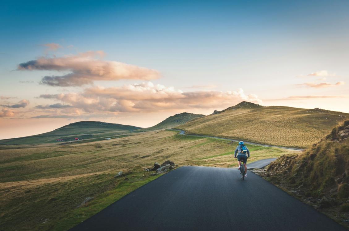 Understanding and Managing Cycling Injuries: Expert Insights from Prof. William J Ribbans
