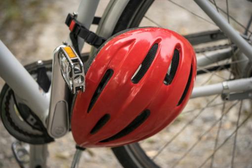 Can You Claim for a Cycling Head Injury Without a Helmet?